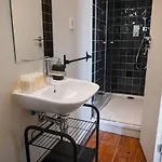 2Br In Cardosas - Private Balcony - Apt 2T *