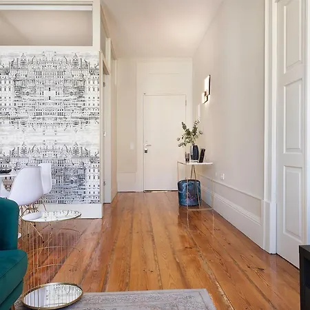 Historic At Cardosas With Balcony פורטו