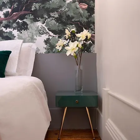 Historic At Cardosas With Balcony דירה *