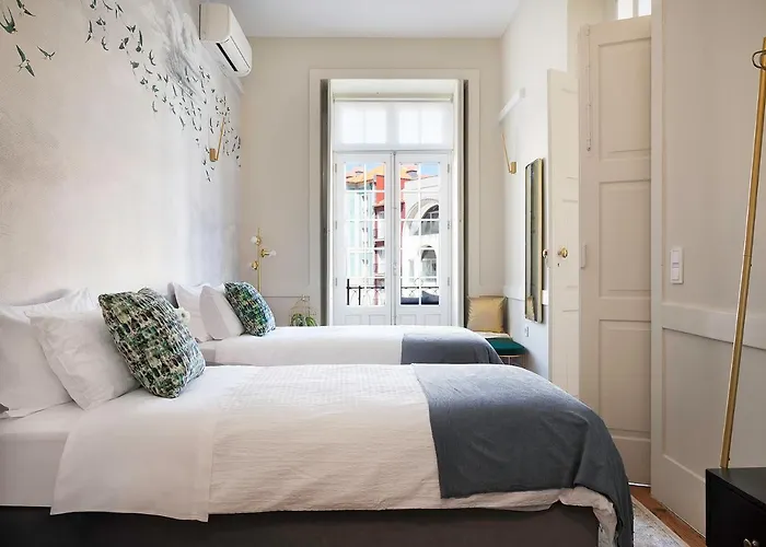 Historic At Cardosas With Balcony Apartment Porto