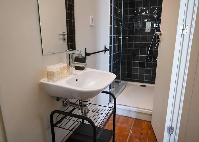 Historic At Cardosas With Balcony *