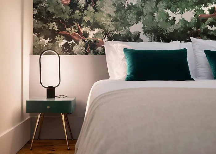 Апартаменты Historic At Cardosas With Balcony *